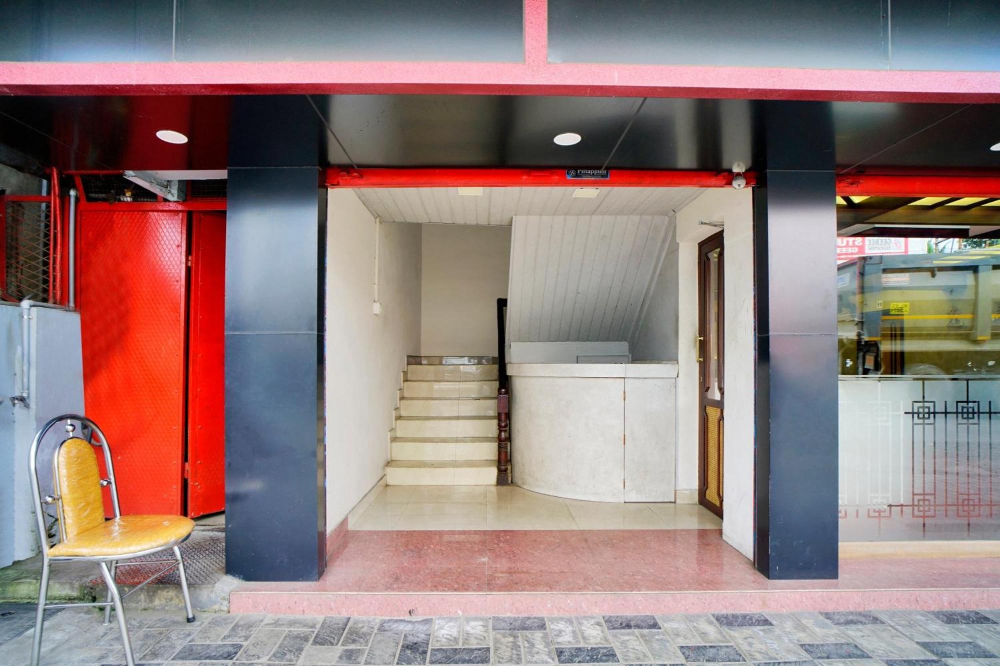 Hotel O Chiyang Hotel Ангамали Екстериор снимка